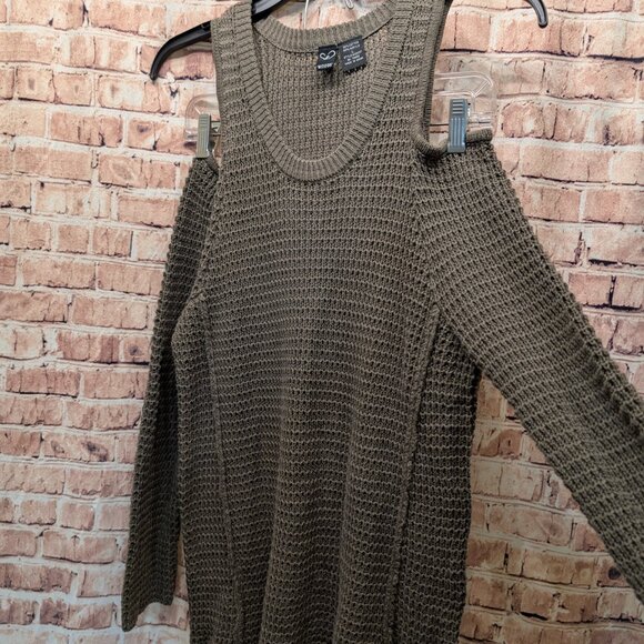 Windsor Cold Shoulder Sweater Size Large - Picture 4 of 6